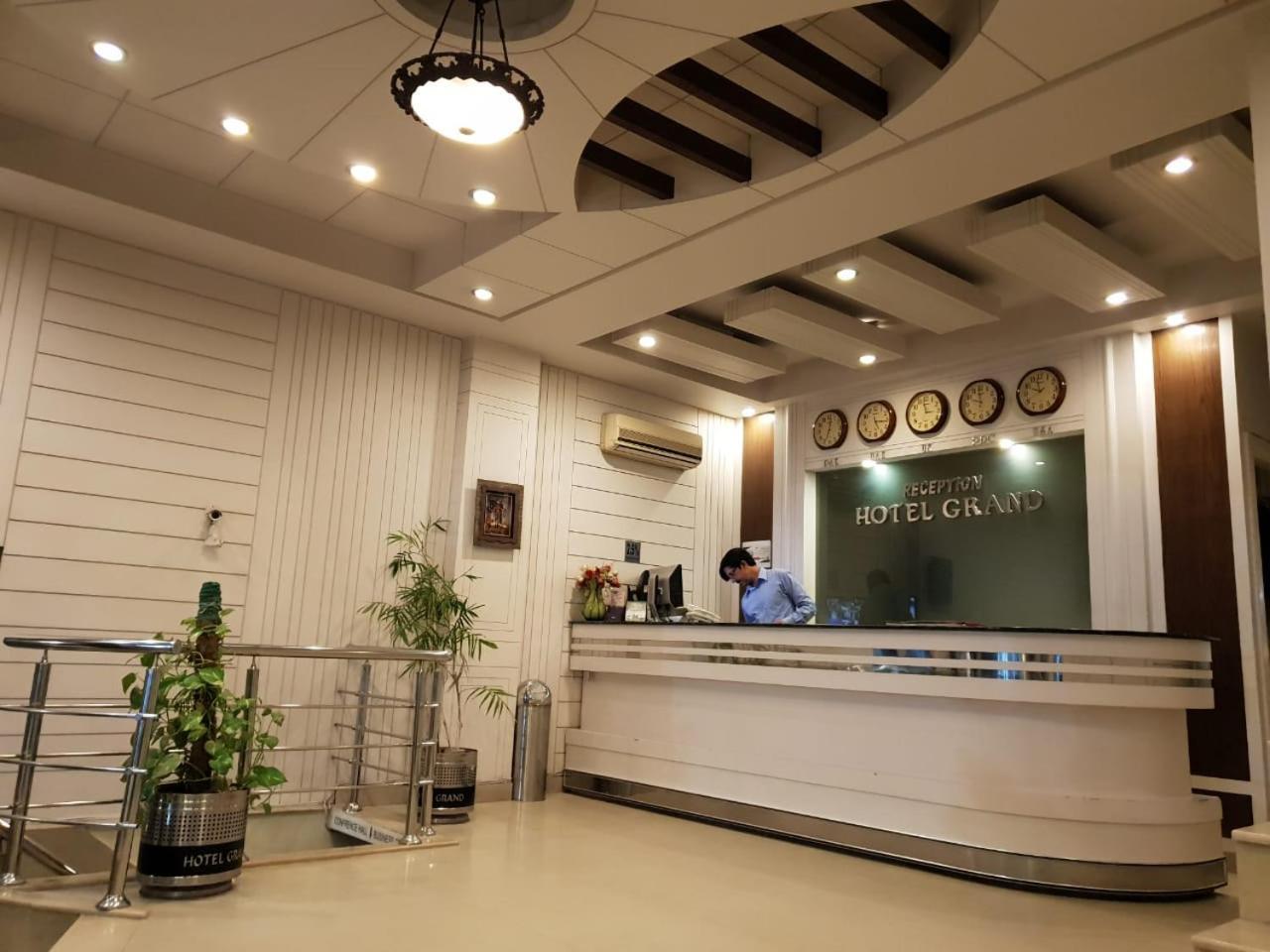 Hotel Grand Faisalabad Exterior foto