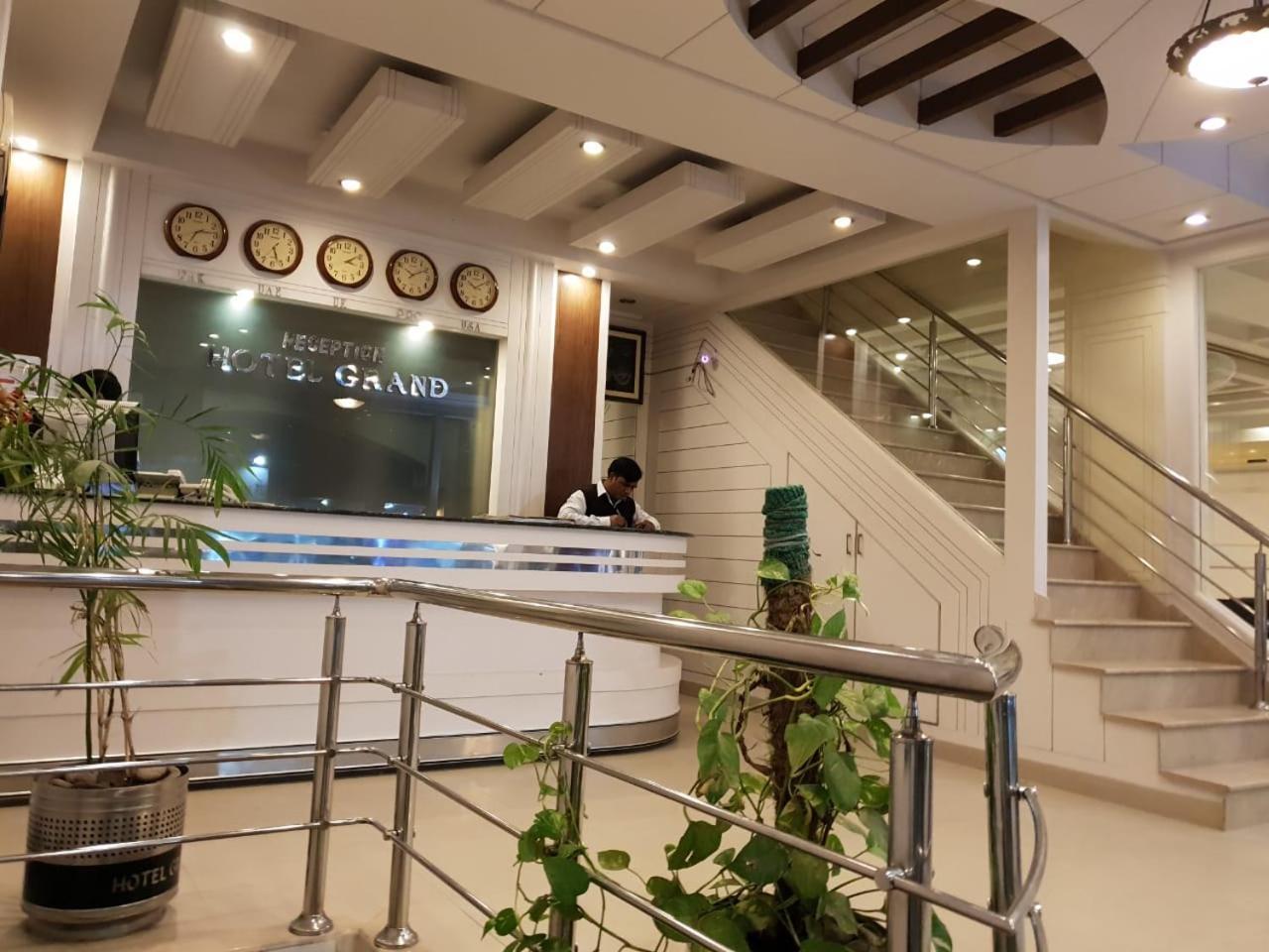 Hotel Grand Faisalabad Exterior foto
